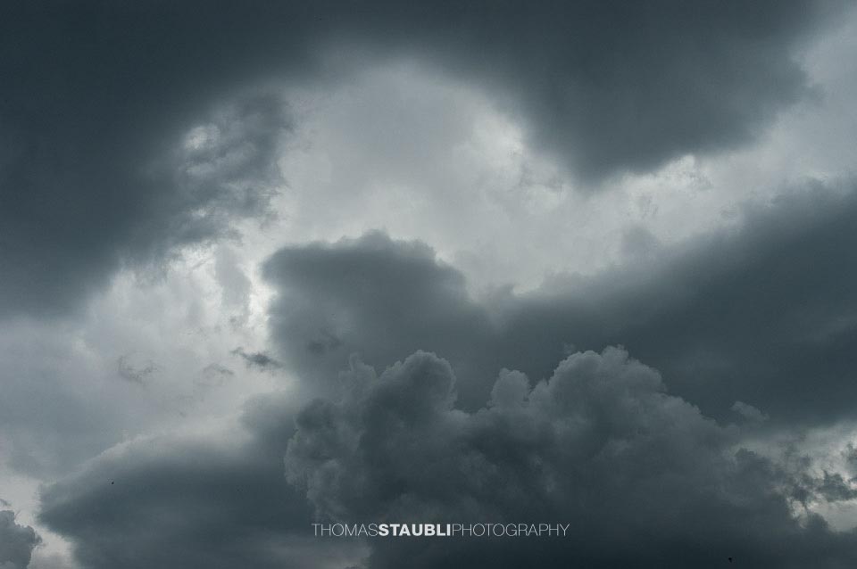 dunkle Gewitterwolken