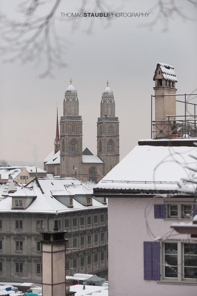 Blick vom Lindenhof auf die Grossmünsterkirche