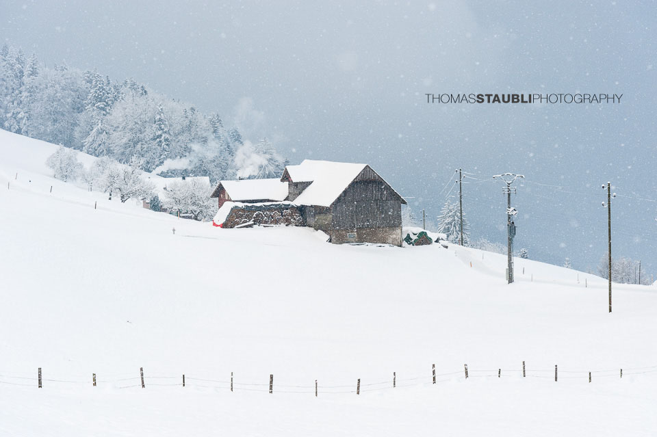 Bauernhof auf dem verschneiten Bürgenstock