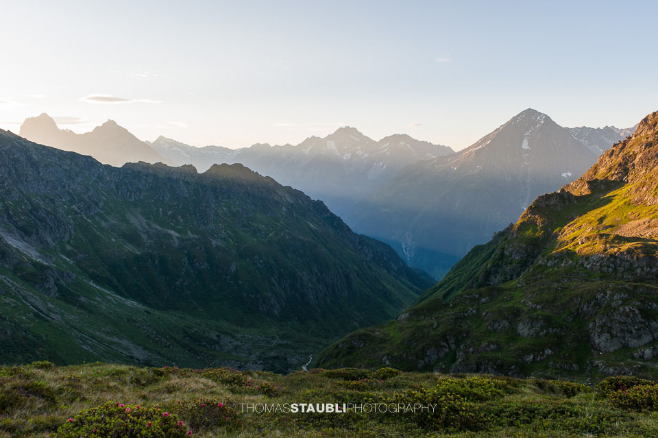 Blick von der Leutschachhütte zum Gross Windgällen, Chli Windgällen, Oberalpstock und Bristen