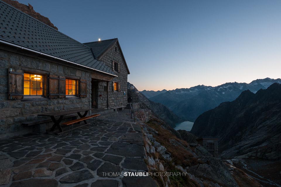 Abenddämmerung auf der Gelmerhütte