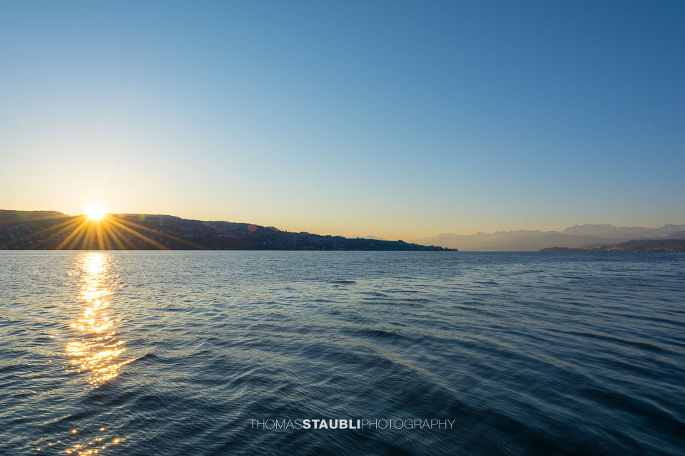 Sonnenaufgang über dem Zürichsee