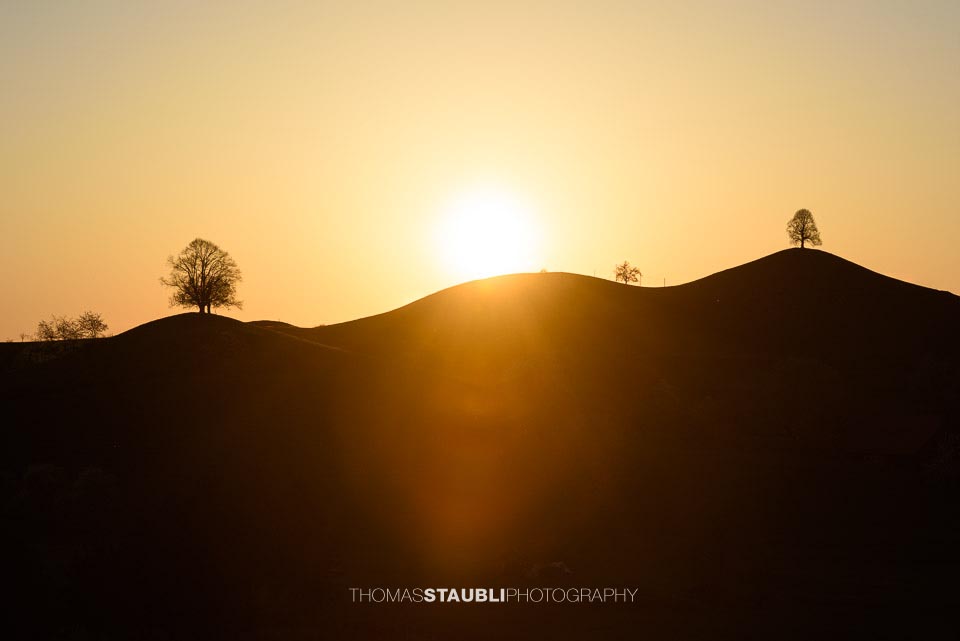 Sonnenuntergang über der Region Menzingen