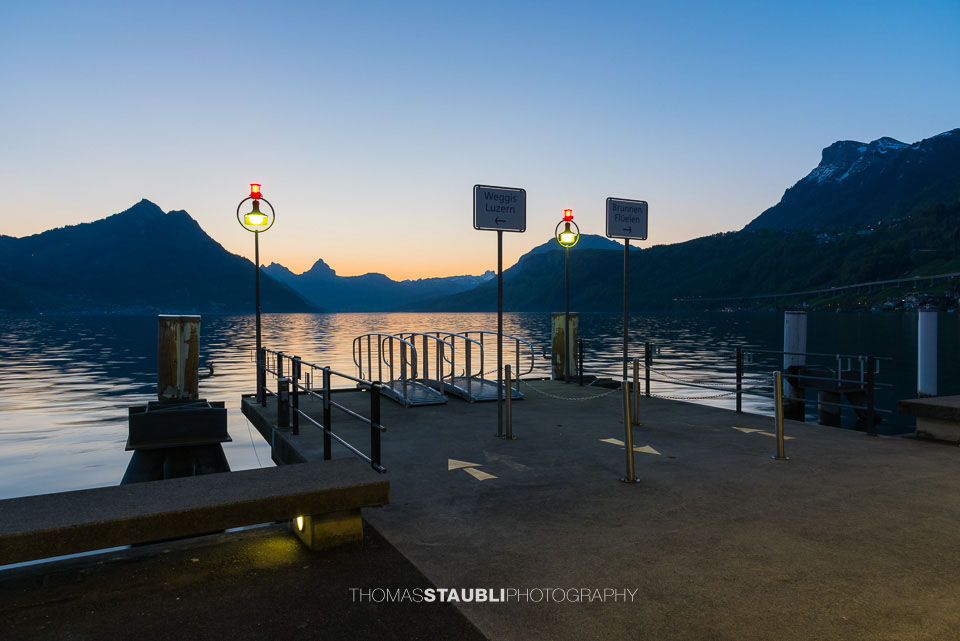 Morgendämmerung über Beckenried am Vierwaldstättersee