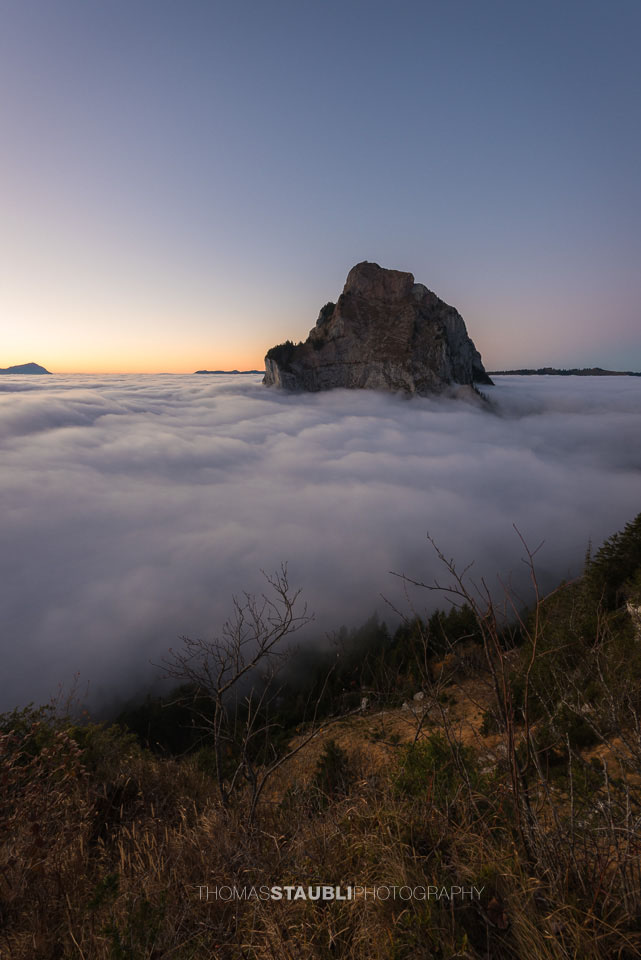 Der Mythen umringt vom Nebelmeer