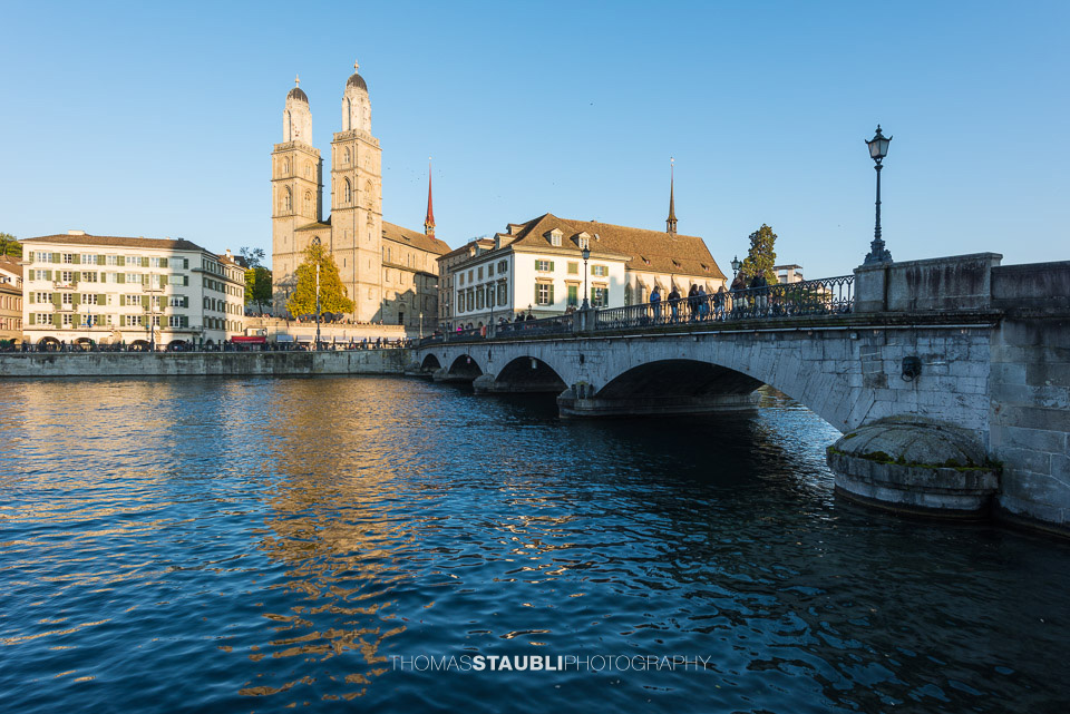 die Münsterbrücke mit Blick zum Grossmünster