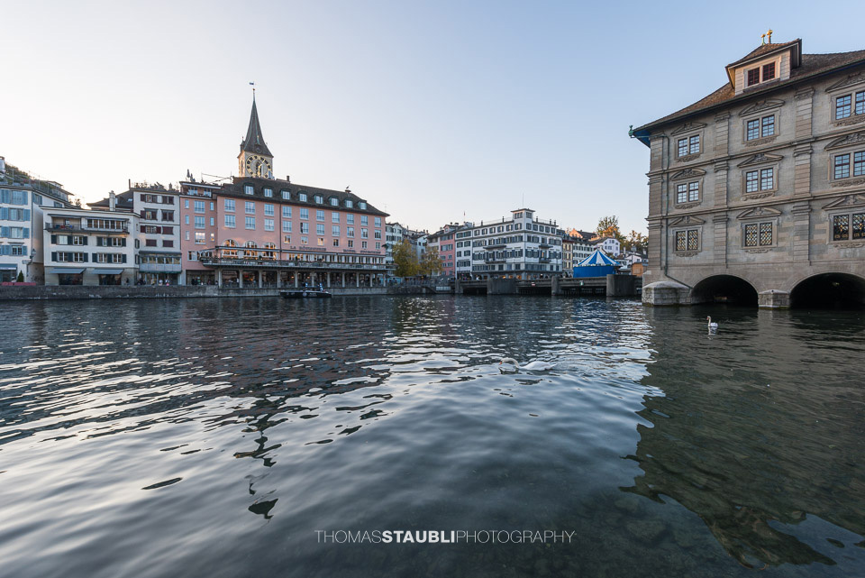 St. Peter, Hotel Storchen und rechts das Rathaus