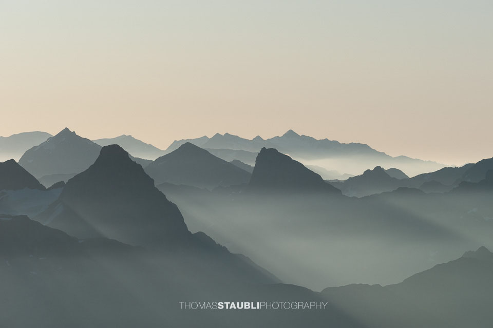 Alpenpanorama auf dem Munt Pers