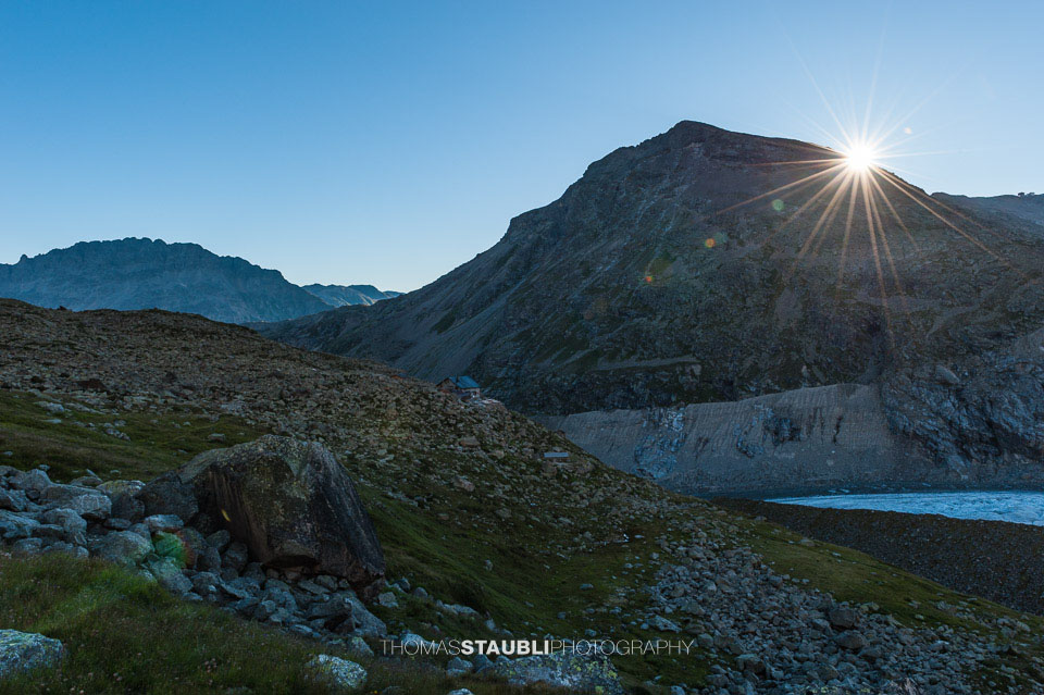 Sonnenaufgang über dem Munt Pers