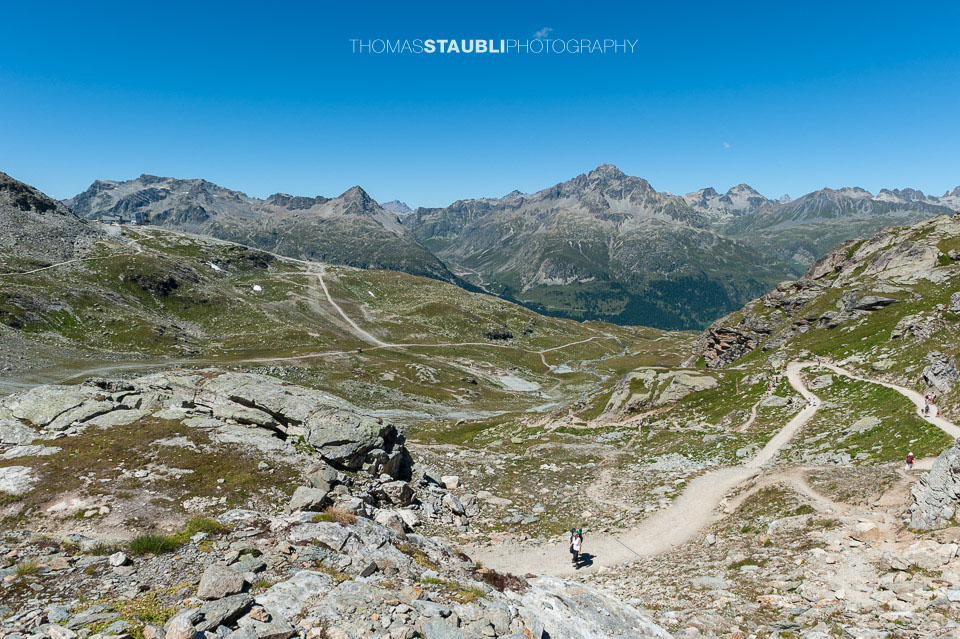 Blick zum Piz Polaschin, Piz Julier, Piz Suvretta, Piz Bever u. a.