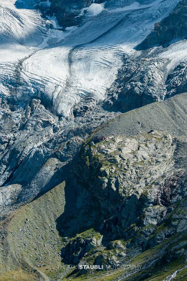 die Chamanna Coaz unterhalb des Vadret da Roseg