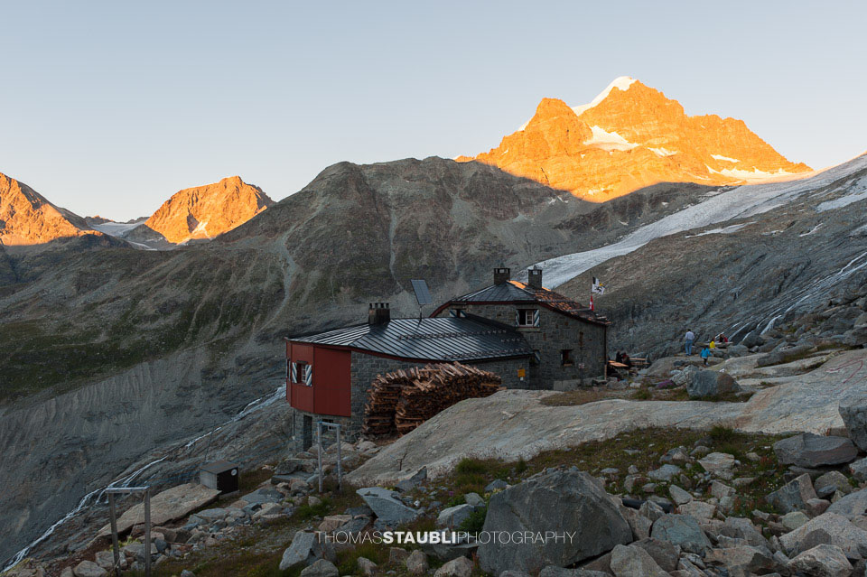 die letzten Sonnenstrahlen über der Coazhütte