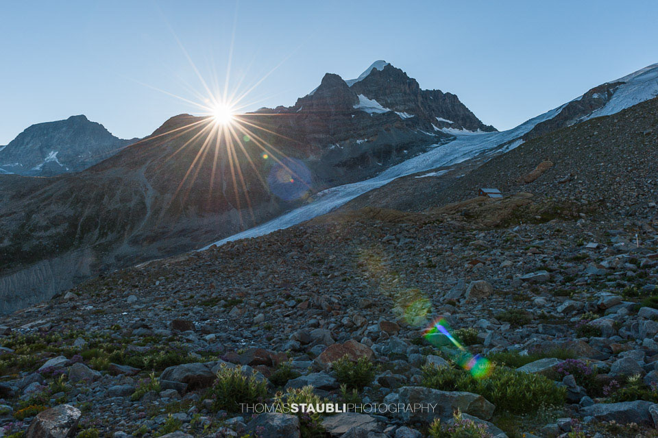 die ersten Sonnenstrahlen im Val Roseg