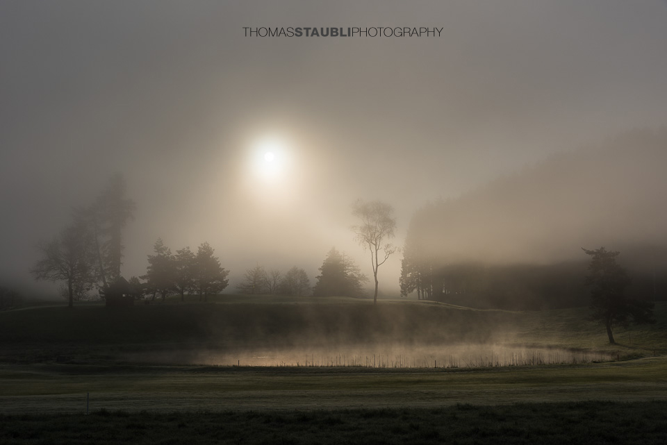 Sonne und Wolken im Wechsel