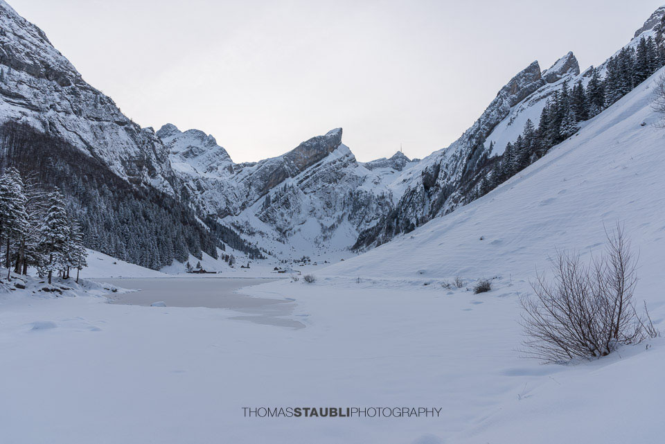 Winterruhe am Seealpsee im Alpstein
