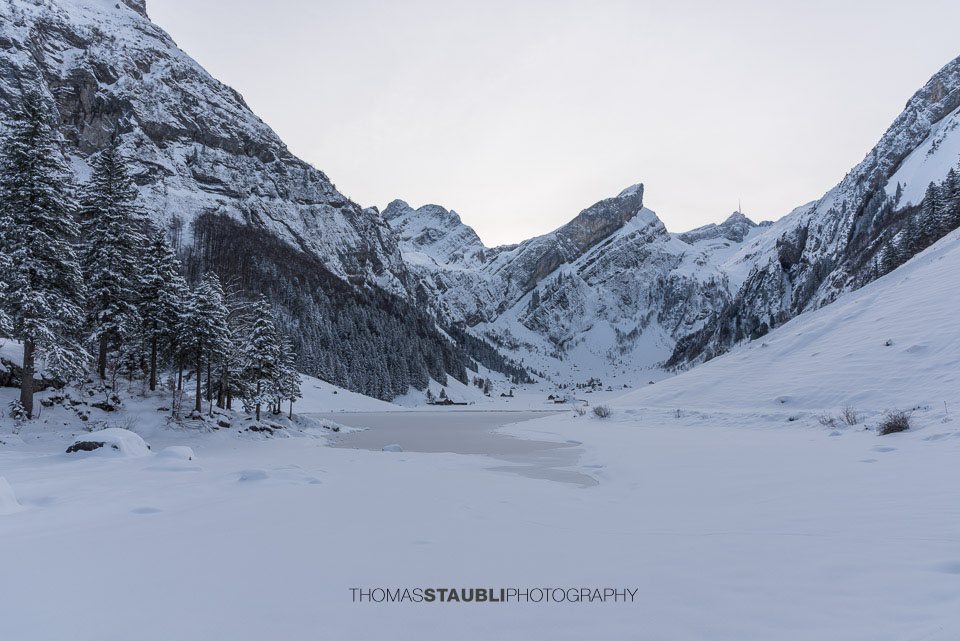 Winterruhe am Seealpsee im Alpstein