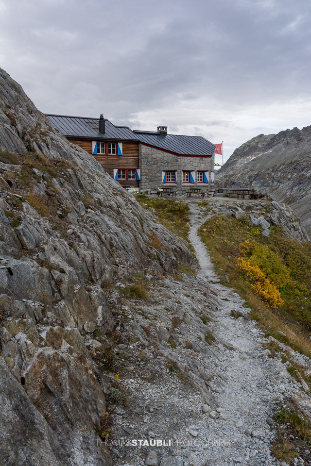 die Bächlitalhütte oberhalb des Räterichsbodensees auf 2'328 m ü. M.