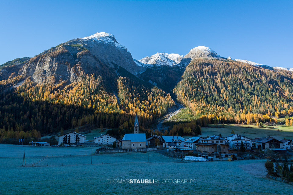 kalter wunderschöner Herbstmorgen in Bergün