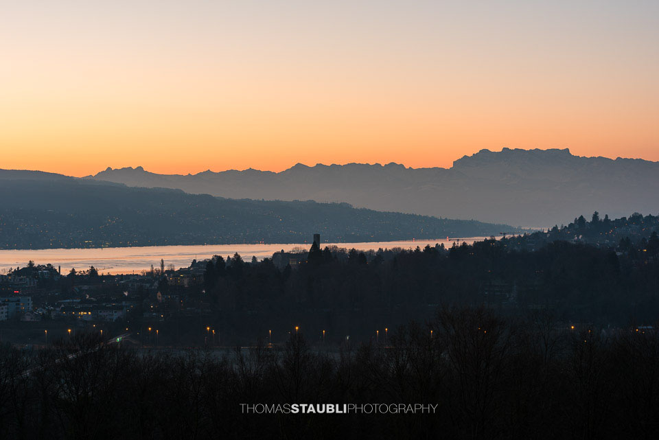 Morgendämmerung über den Glarner Alpen