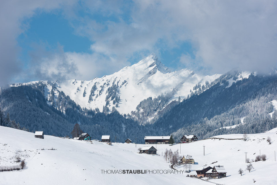 Blick zum verschneiten Speer