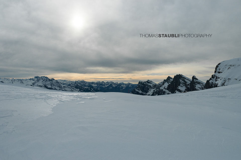 Winter-Bergpanorama vom Chäserrugg