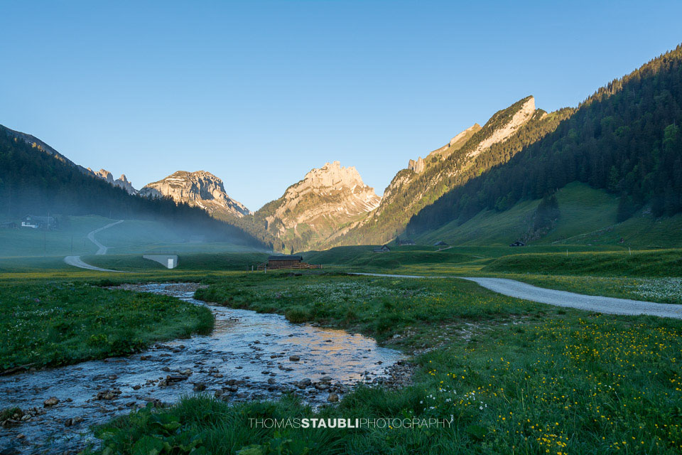 Blick vom Appenzeller Sämtis Richtung Hundstein
