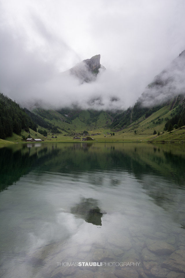 Wolkenverhangener Seealpsee