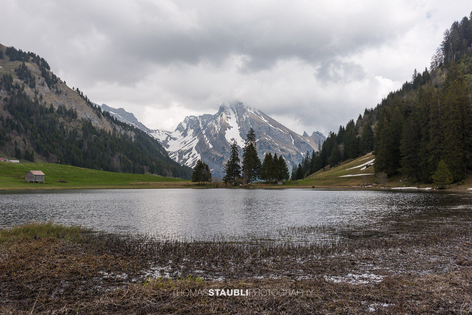 Wolken über dem Gräppelensee und dem Wildhauser Schafberg