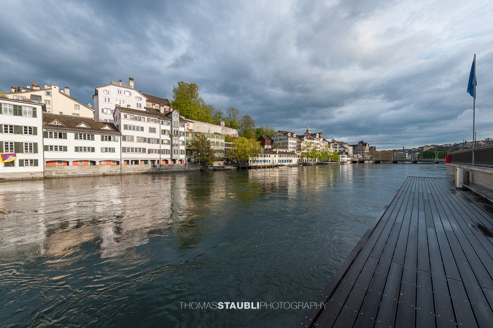 Blick über die Limmat zur Schipfe