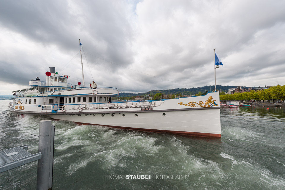 Zürichseeschiff am Bürkliplatz