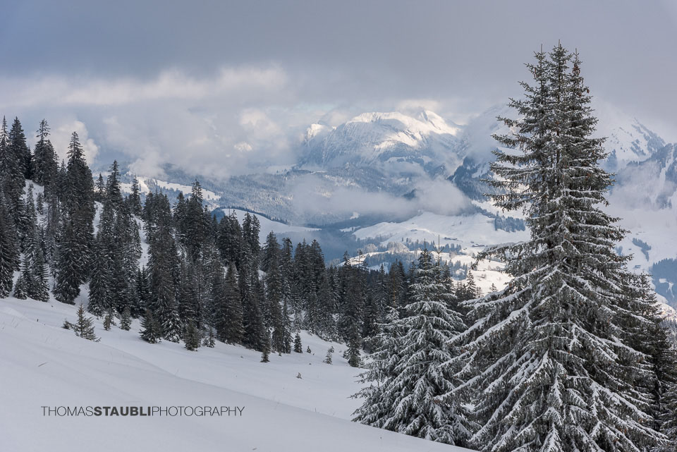 Wolken und Sonne im Hoch-Ybrig