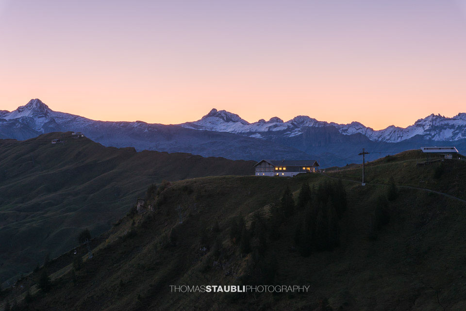 Morgenstimmung über dem Spirstock und den Glarner Alpen