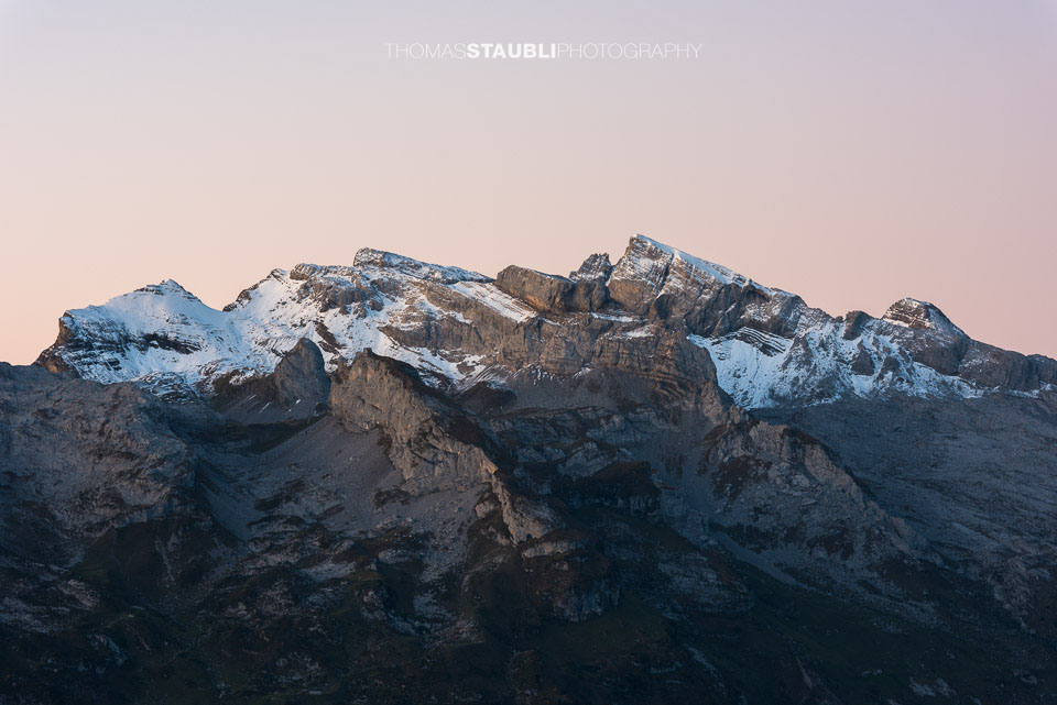 Morgenrot über den Urner Alpen