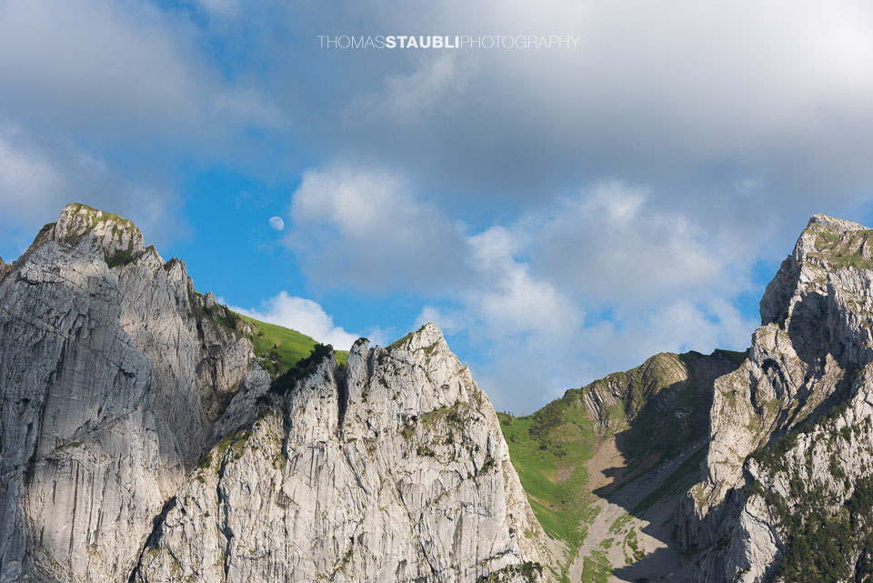 aufgehender Mond über dem Bockmattlistock