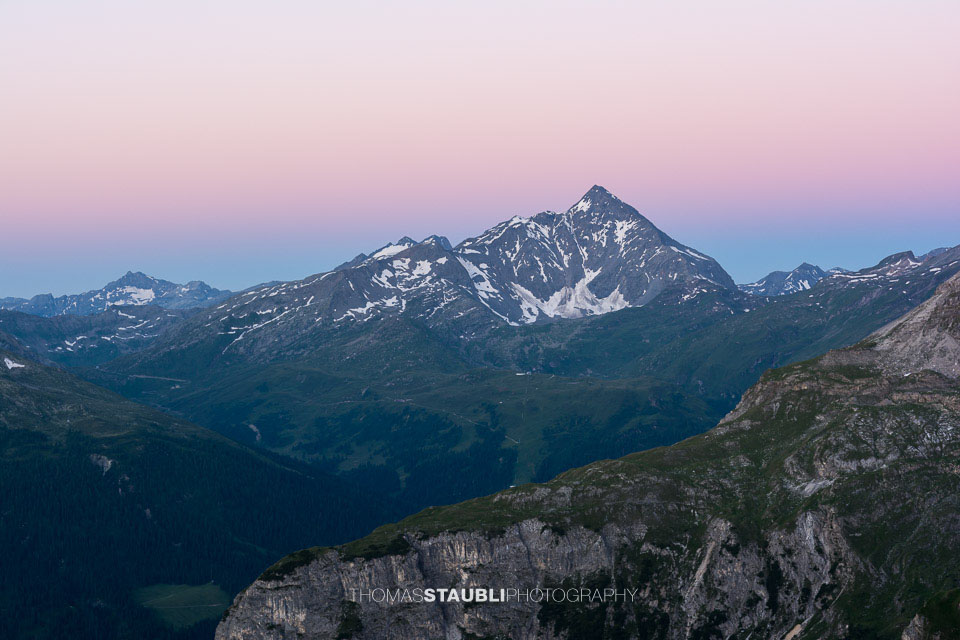 Morgenrot über dem Pizzo Tambo