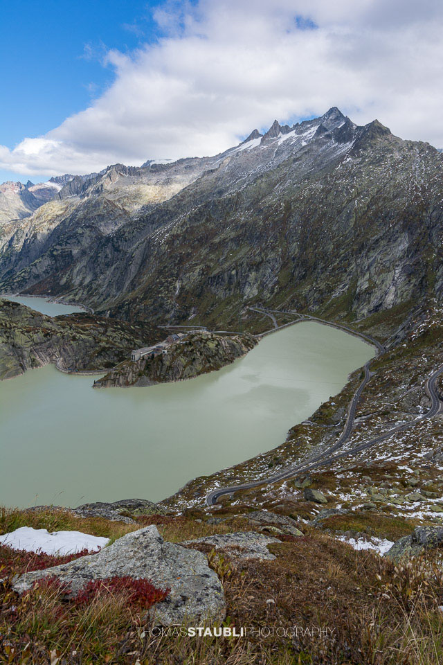 Blick vom Grimselpass Richtung Grimselsee und Haslital