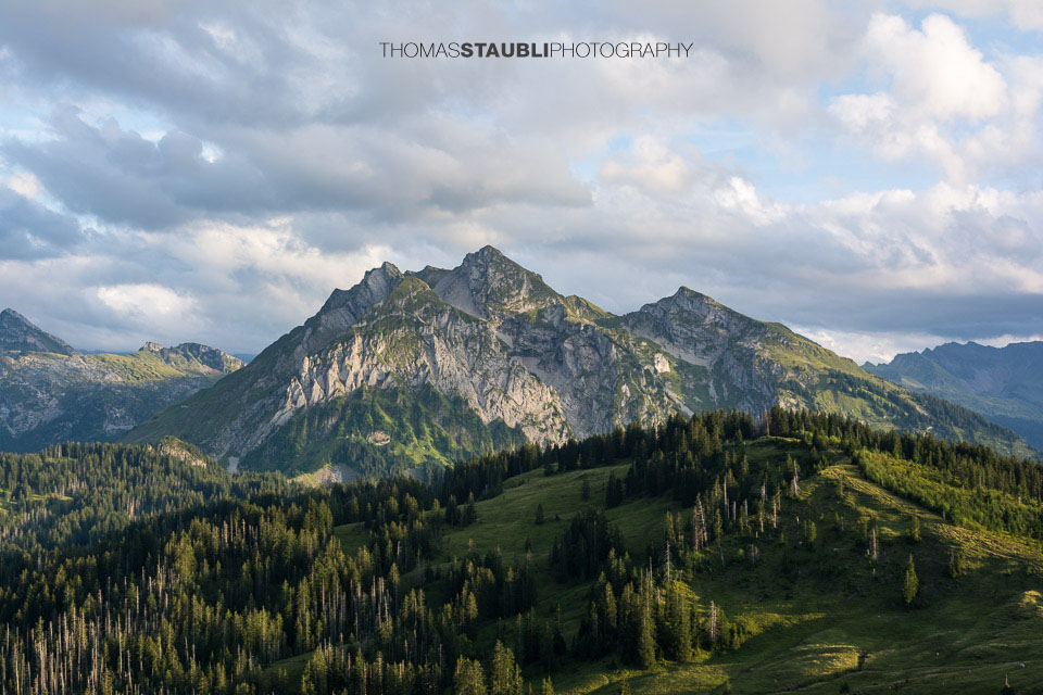 Blick von Nüssen Richtung Fluebrig