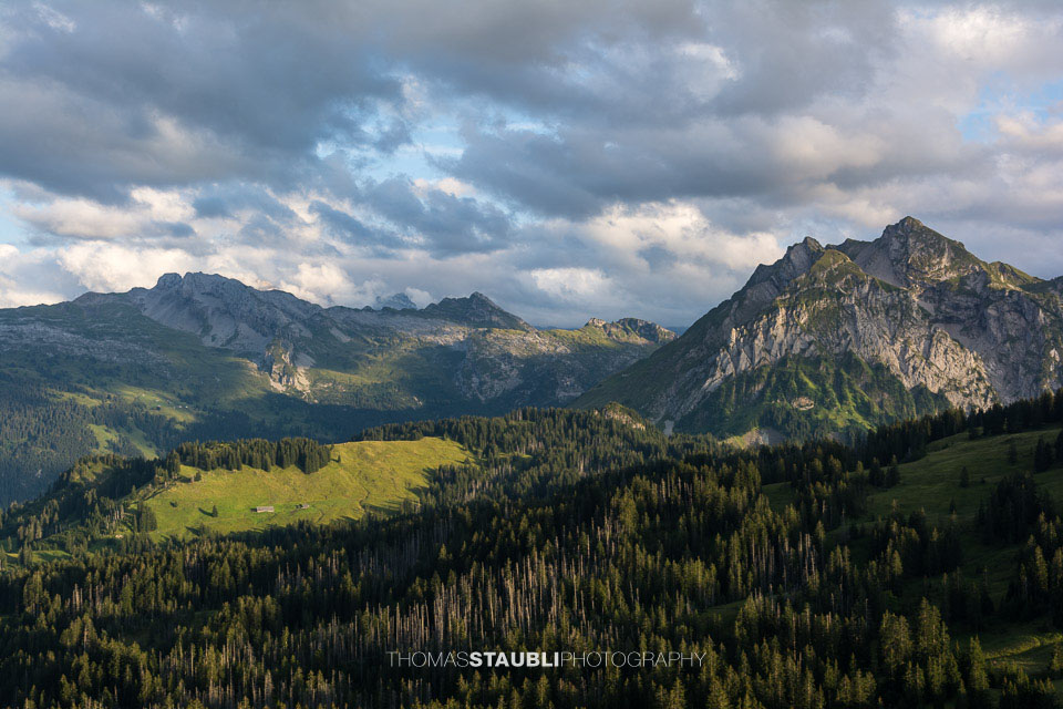 Blick von Nüssen Richtung Fluebrig