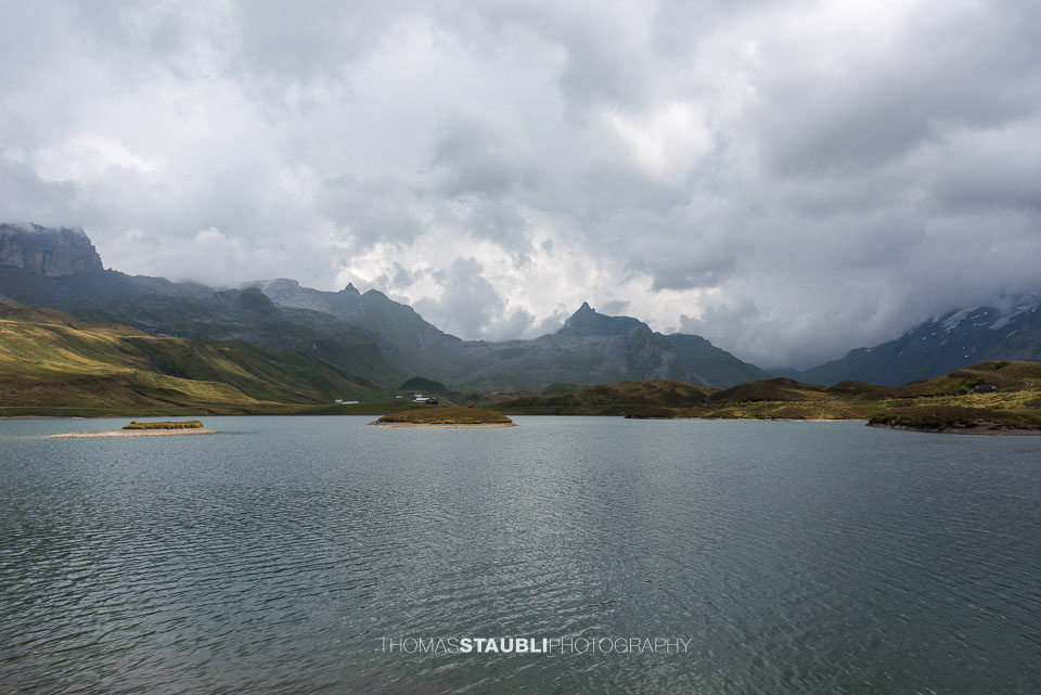 dicke Wolken über dem Tannensee