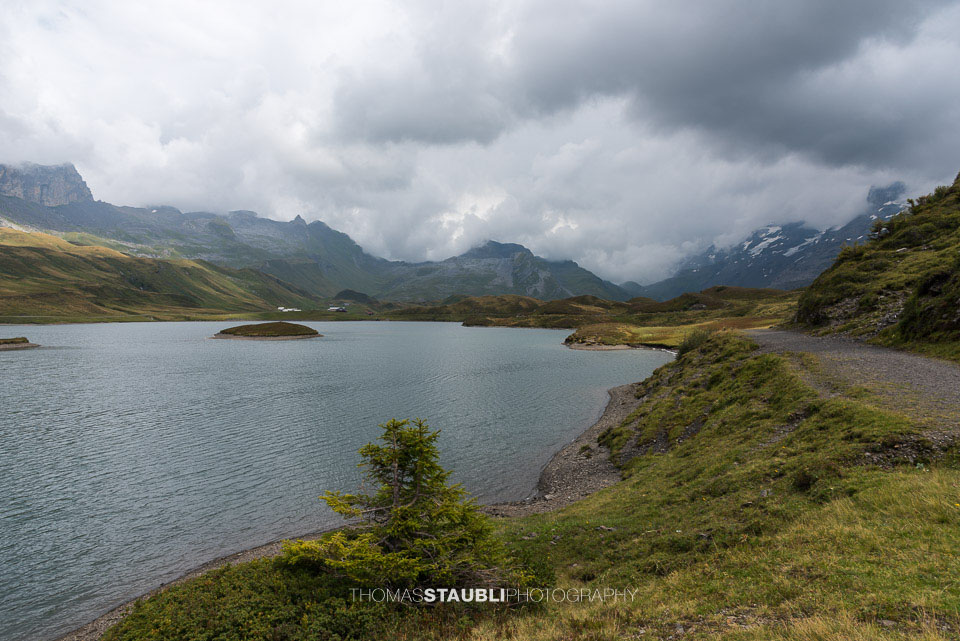dicke Wolken über dem Tannensee