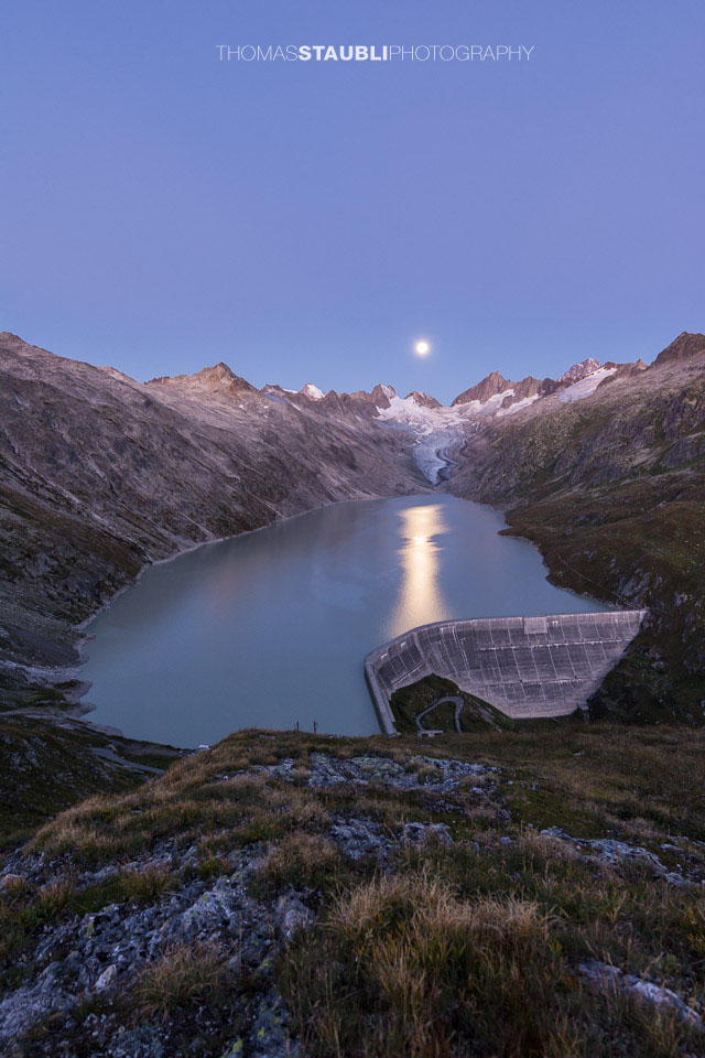 Vollmond über dem Oberaarsee