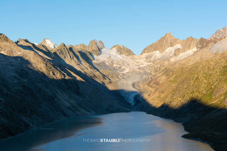 Oberaarsee mit Oberaargletscher