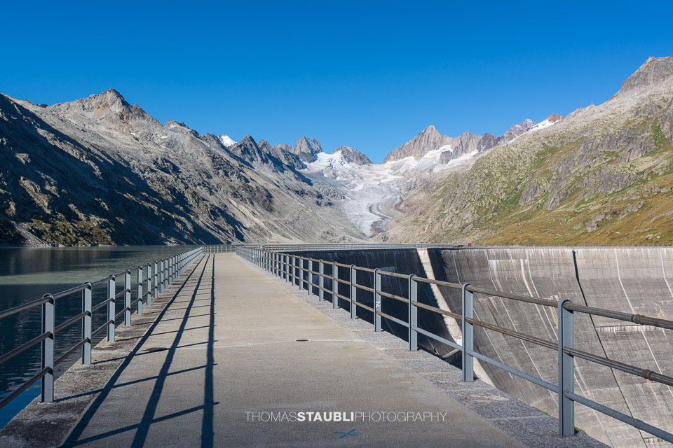 Staumauer des Oberaarsees