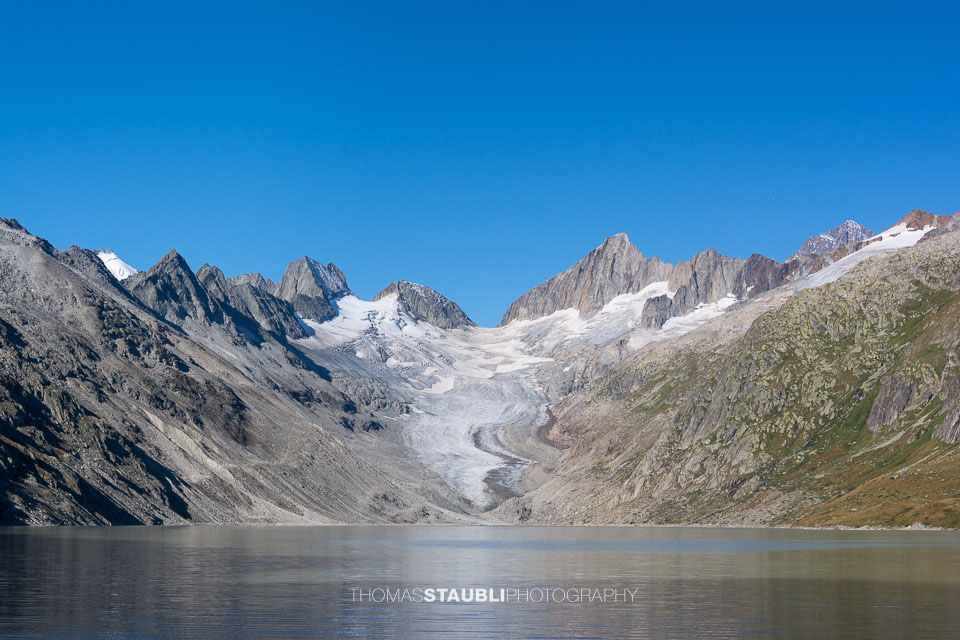 Oberaarsee mit Oberaargletscher