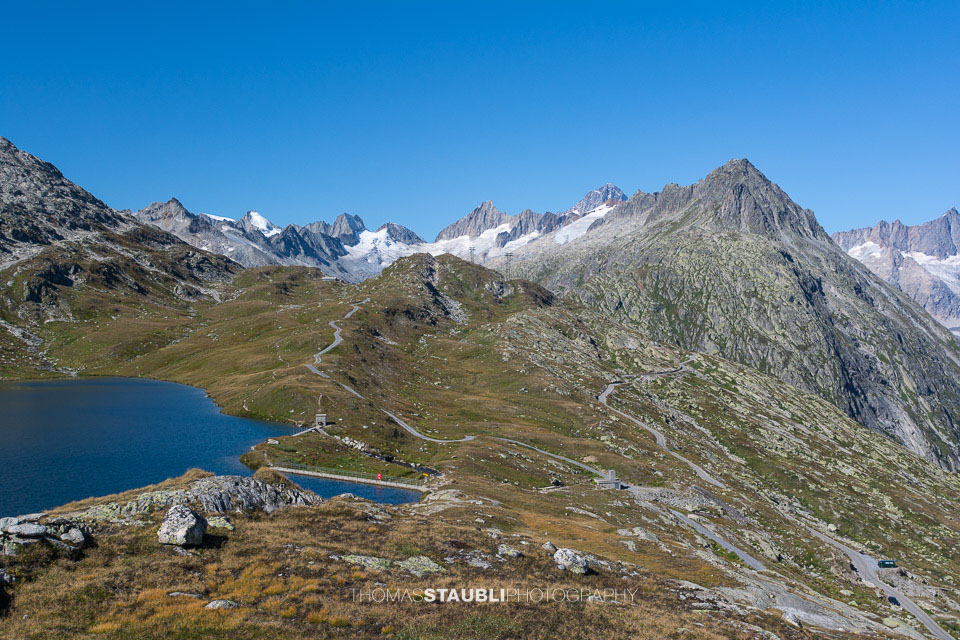 Blick zum Oberaarhorn, Finsteraarhorn und Vorder Zinggenstock