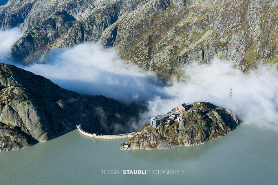 Spitallamm Staumauer mit Grimsel Hospiz