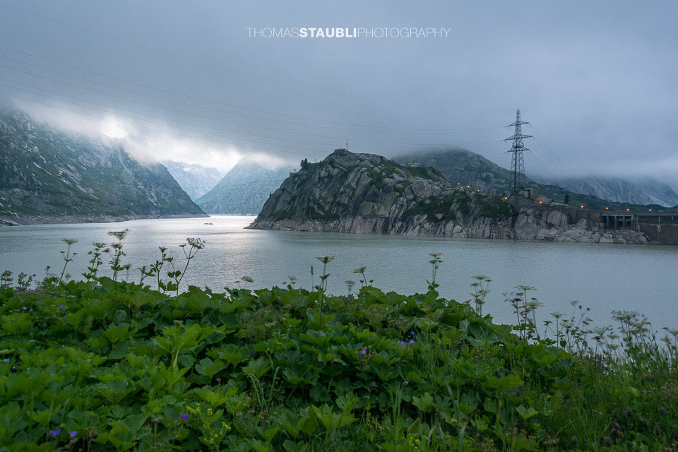 Nebel über dem Grimselsee