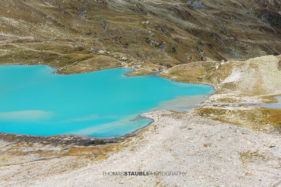 milchig blaues Wasser der Jöriseen
