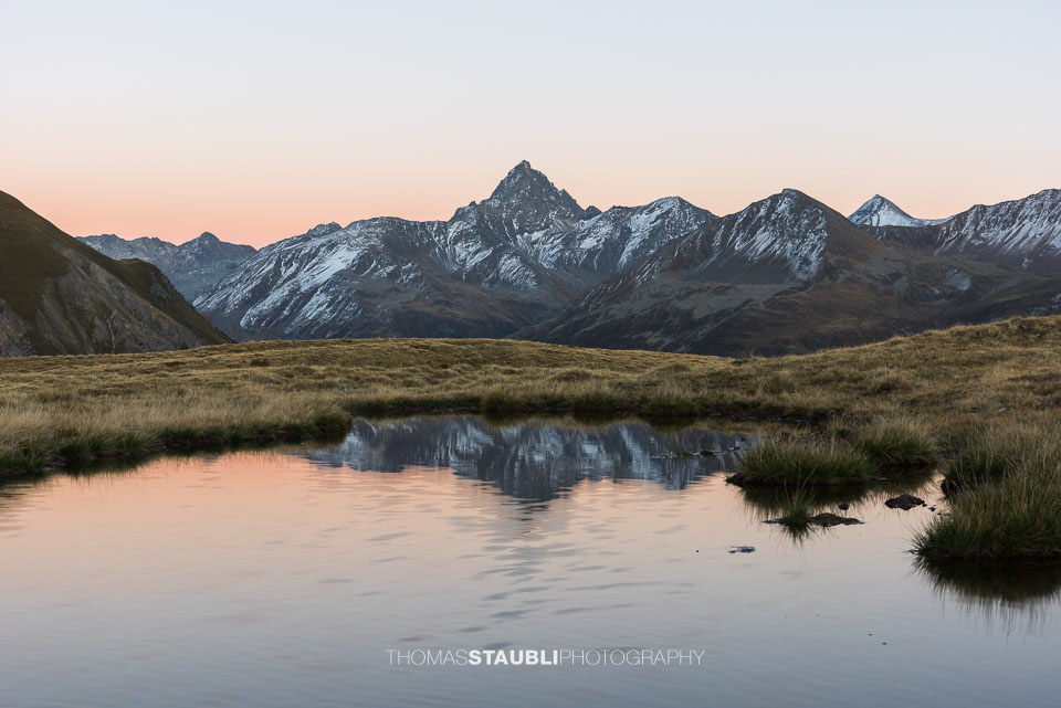 Abenddämmerung auf dem Cuolm da Latsch