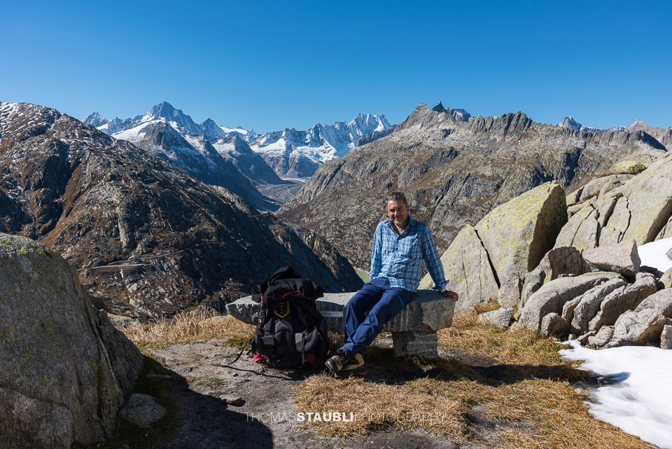 Blick zum Finsteraarhorn, Schreckhorn u. a.